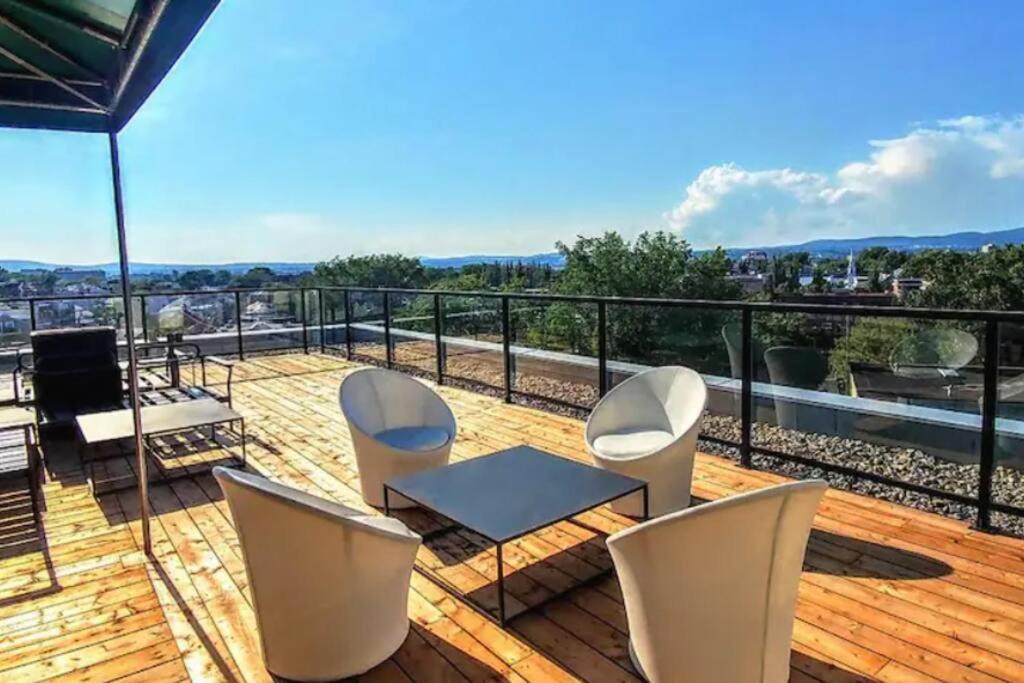 Good Vibes Only -Modern And Spacious 2 Bedroom Condo 4 Beds Free Parking, Gym Québec Zewnętrze zdjęcie
